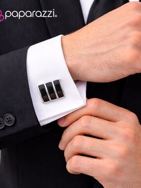 Paparazzi Men’s Silver Frame Black Triple-Bar Cufflinks